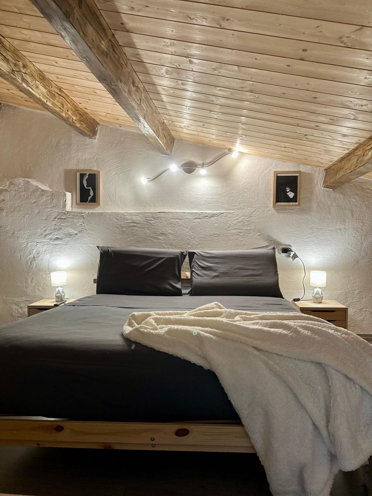 Sassari-Centro Elegante Appartamento Con Wifi E Netflix Exterior foto